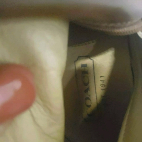 ๐ Mid Calf Brown Genuine Leather Coach Boots With Gold Accents Size 9 ๐ - Picture 4 of 9